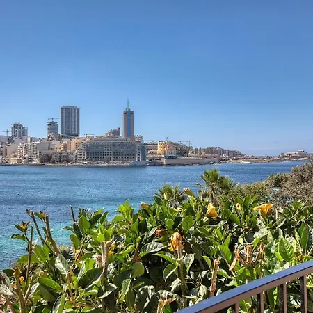 Modern Seaside Penthouse Jacuzzi Bbq Sun Deck * Sliema