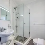 Modern Seaside Penthouse Jacuzzi Bbq Sun Deck