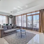 Daire Modern Seaside Penthouse Jacuzzi Bbq Sun Deck *
