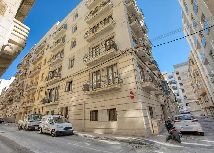 Apartment Modern Seaside Penthouse Jacuzzi Bbq Sun Deck Sliema