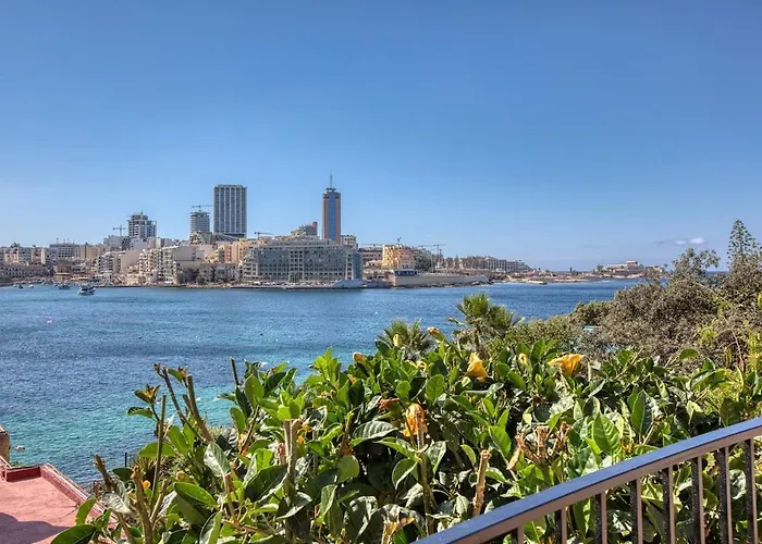 Modern Seaside Penthouse Jacuzzi Bbq Sun Deck * 슬리에마