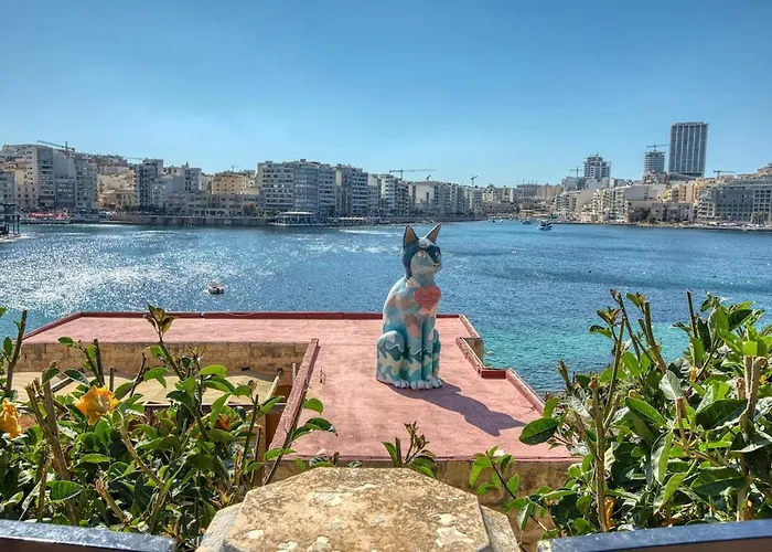 Modern Seaside Penthouse Jacuzzi Bbq Sun Deck *